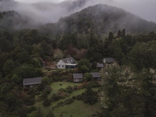 Maruia River Retreat Reefton