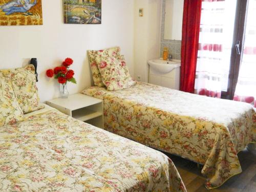 Hotel Paris Star - image 3