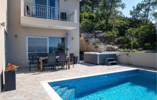 Cozy Home In Prigradica With Outdoor Swimming Pool