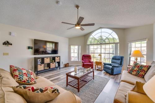 Disney-Themed Kissimmee Condo with Pool Access! in Kissimmee, USA