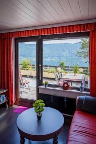 Wohnung Seeblick in Sattendorf, Österreich