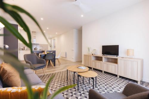 Bravissimo Ciutadans Penthouse, 3-bedroom Apartment - Girona