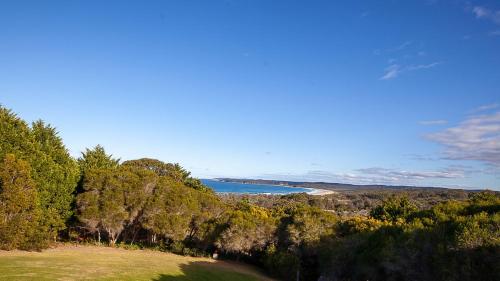Adelong Secluded Beach house Linen provided Bermagui