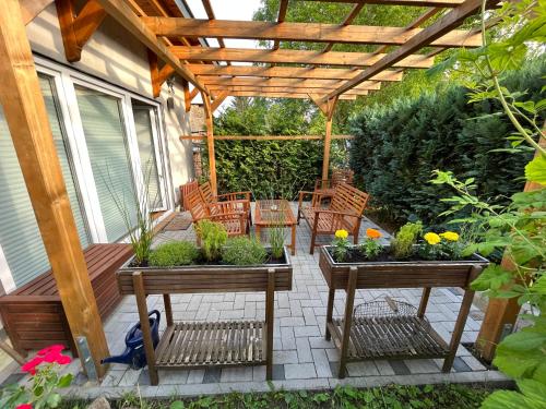 陽台/露台, Ferienwohnung im Stadtzentrum von Bernau - Komfortable Wohnung mit 2 Zimmern, Bad, Spulmaschine, Was in 柏林貝爾瑙拜