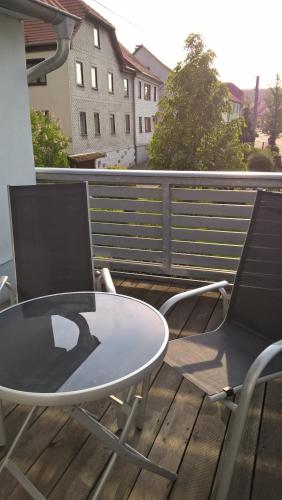 Balkons/terase, Ilmenau-Wümbach, 4 km Zentrum, 5 min A71 und Uni (Ilmenau-Wumbach, 4 km Zentrum, 5 min A71 und Uni) in Wolfsberg