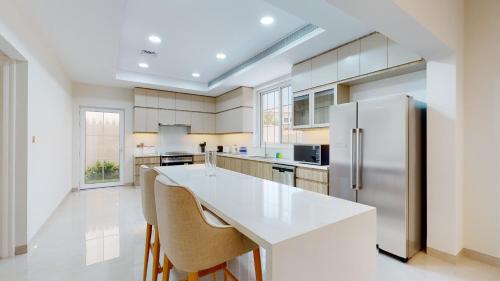 Primestay - Flame Tree Ridge 4BR Villa with Private Pool - image 5