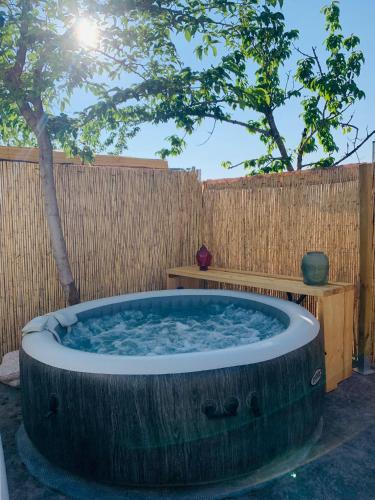 Fuente del Lobo Glamping & Bungalows - Adults Only