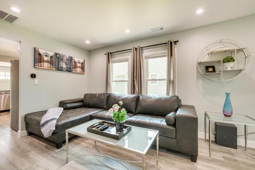 Des Plaines Vacation Rental with Spacious Backyard! in Des Plaines, USA