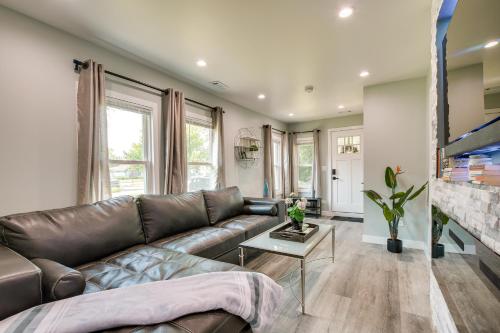 Des Plaines Vacation Rental with Spacious Backyard! in Des Plaines, USA