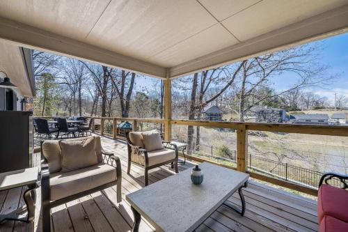 Balkons/terase, The Fox Den 4BR/3BA- Near HWY 12 Bridge-Lakefront in Prairie Creek (AR)