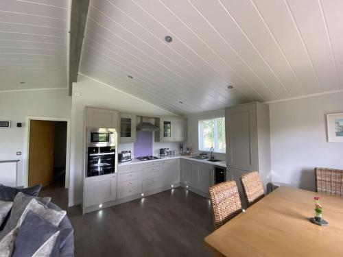 Gorstage Meadows Luxury 2 Bedroom Lodge in Rural Cheshire in นอร์ธวิค