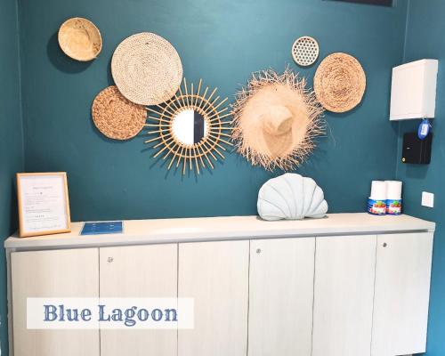 Roxy Sematan Townhouse - Blue Lagoon