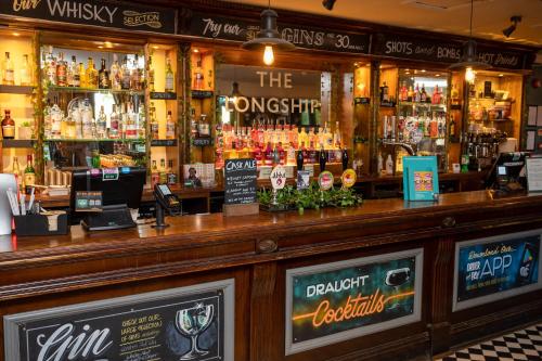 Pub/salon, The Longship in South Shields