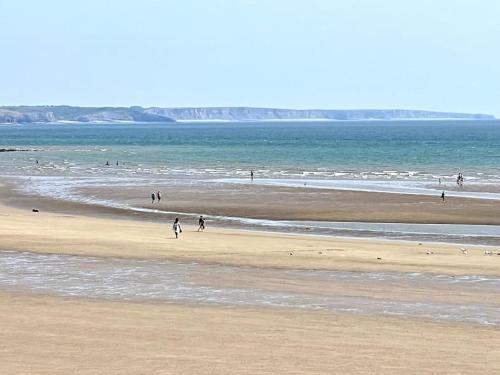 New Seaside Apartment 2 Porthcawl