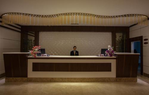 Mitannia Regency Hotel - image 5