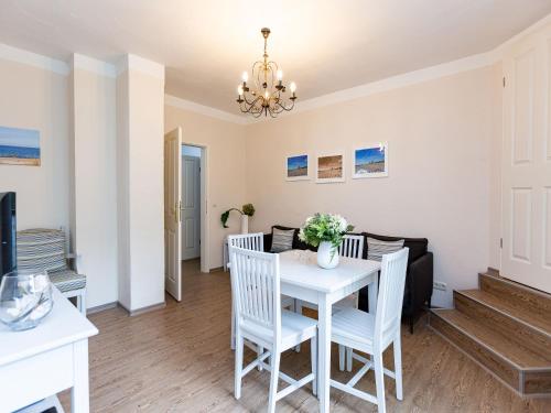 Two-Bedroom Apartment with Balcony image 9