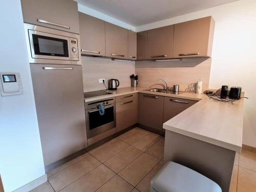 Luchon superbe appartement 8 places 80m2 vue montagne 180 in Saint Mamet