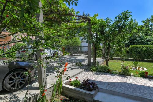 Apartments Elena - image 10