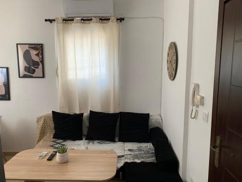 One Bedroom Flat 250m from Sea, Nea Chili