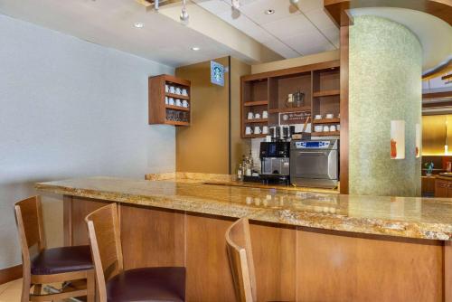 Wyndham Garden Kansas City Airport - image 5