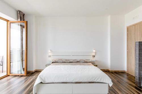 Manfredi Sea Room, Vieste