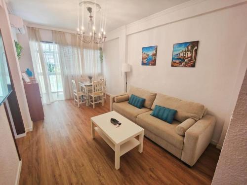 Casa Garipolo 1, one bedroom apartment in the heart of Torremolinos