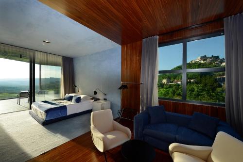 Book the Presidential Suite - Rox Presidential Suite - Rox