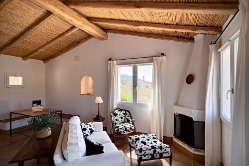  Auberge Santu Martine: cottage with pool (Sughera) in Galtellì