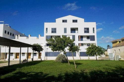 apartamento amplio en planta baja con terraza CALA BUSQUETS