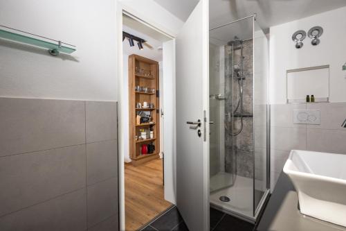 Hotel Hubertus Garni - image 2