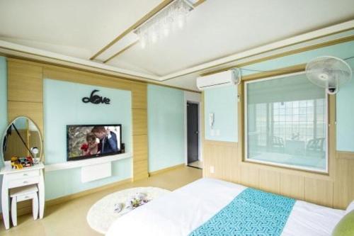 1 queen bed