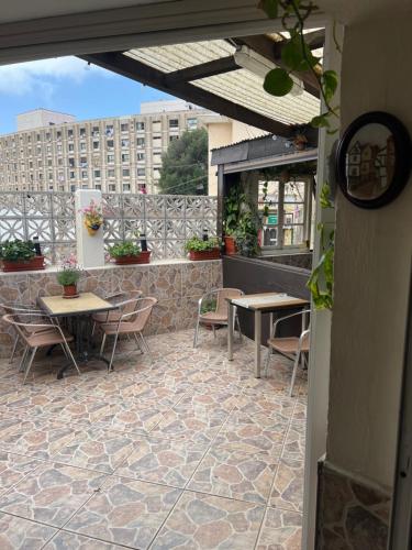 Emile Youth Hostel in Gibraltar