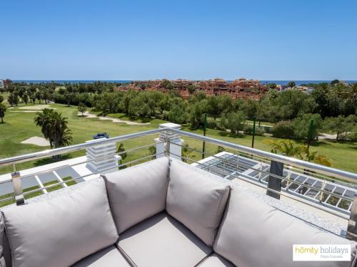 Luxury Attic with Sea and Golf View