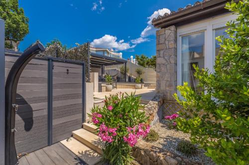 Kert, Kuća za odmor Villa Seahorse (Kuca za odmor Villa Seahorse) in Krk Island