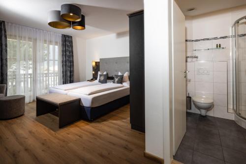 Hotel Hubertus Garni - image 5