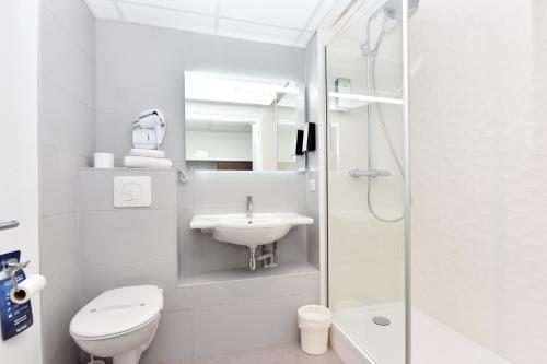 Hôtel Kyriad La Rochelle Centre Ville Room Type - Twin Room