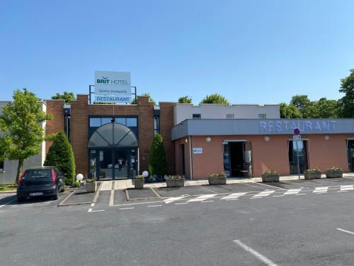 Best Hotel Reims La Pompelle - image 8