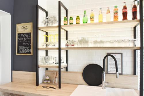 Hôtel Kyriad La Rochelle Centre Ville - image 10