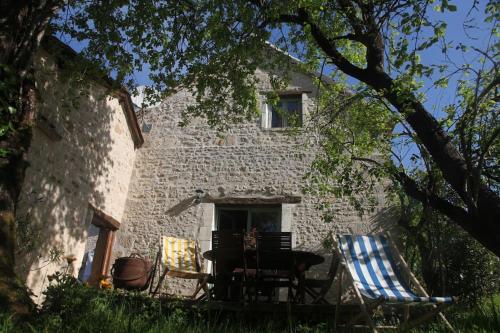 Sérénité à la ferme équestre (Serenite a la ferme equestre) in Lempzours