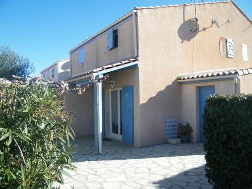 2 bedrooms, 3 beds