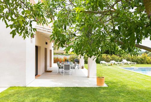 Can Candiu Establecimiento de 2 casas enteras in Vall-Llobrega