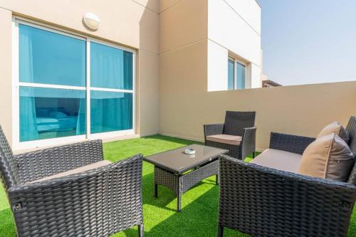 150Mbps WiFi · 1BR · Pool · Downtown in Al Quoz