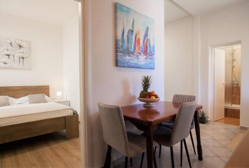 Domus Apartments - Free Private Parking 2