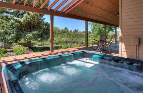 3076 W Highway 160 - Combo in Mancos (CO)