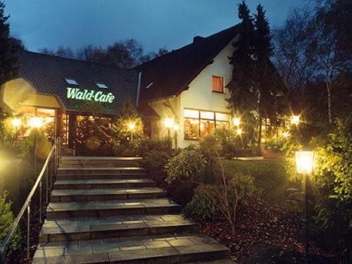 Wald-Café Hotel-Restaurant - image 2