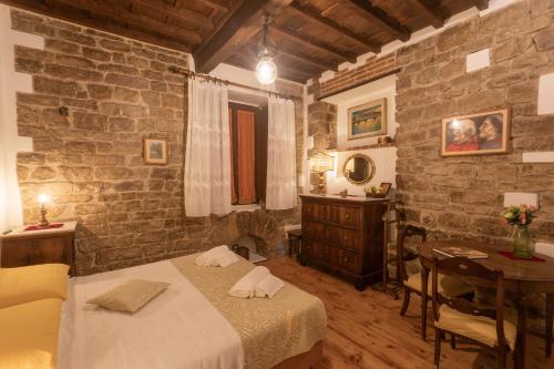 Two-Bedroom Apartment image 6