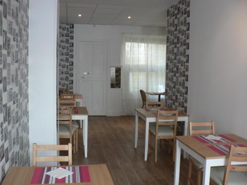 Restaurant, Hotel Les Alizes in Biarritz