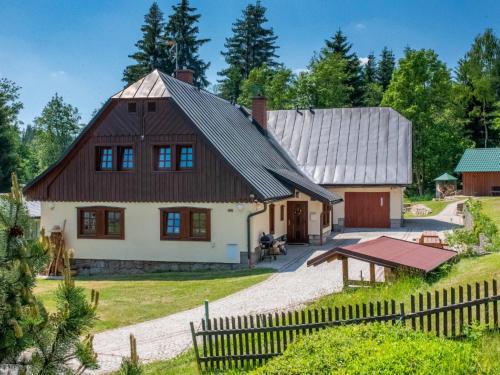 Chalet Anenské údolí by Interhome Harrachov