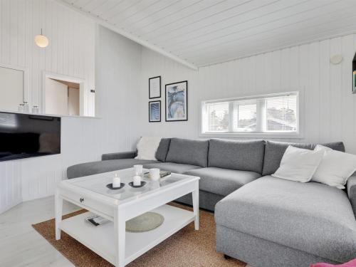 Holiday Home Greta - 200m from the sea in Bornholm by Interhome