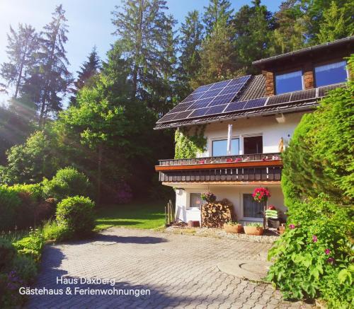 Ferienwohnungen "Haus Daxberg" Idyllisch gelegen im Bayerischen Wald